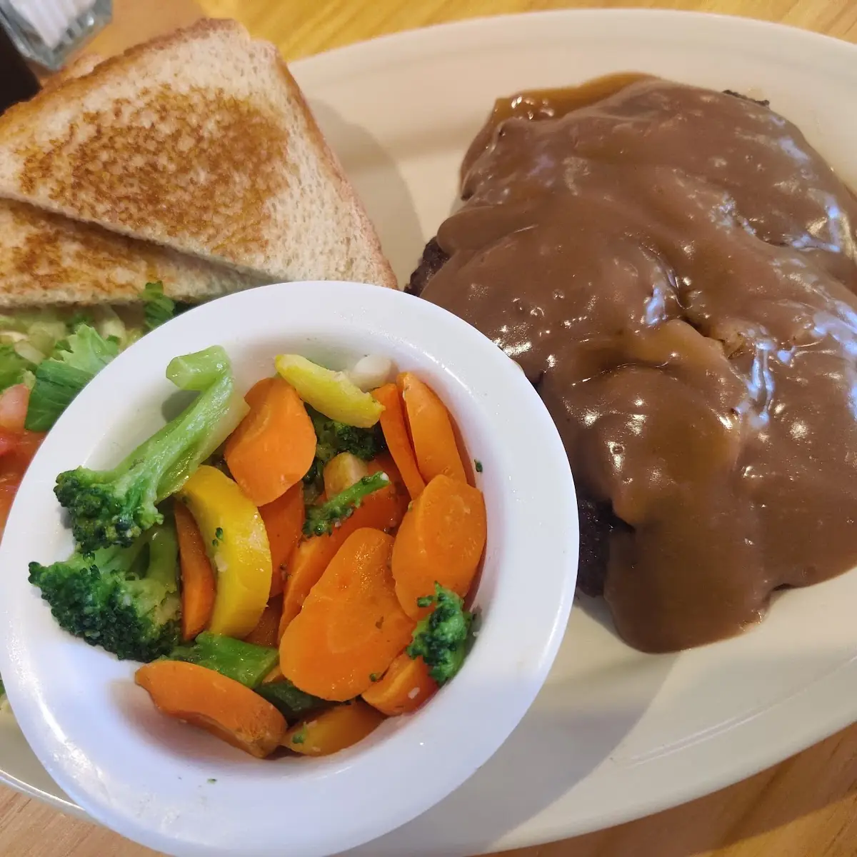 Chopped Steak Vegetables and Side Salad