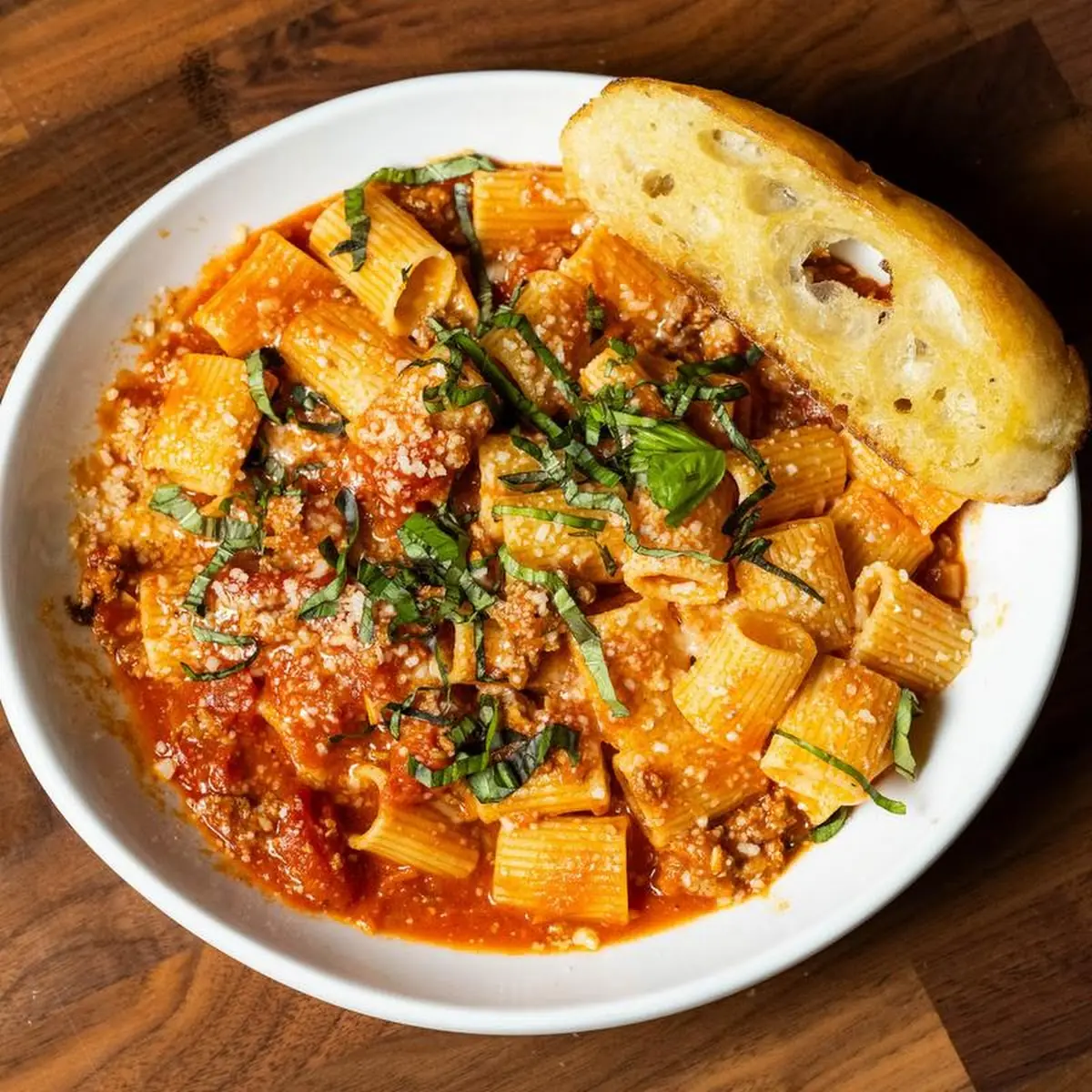Rigatoni Bolognese
