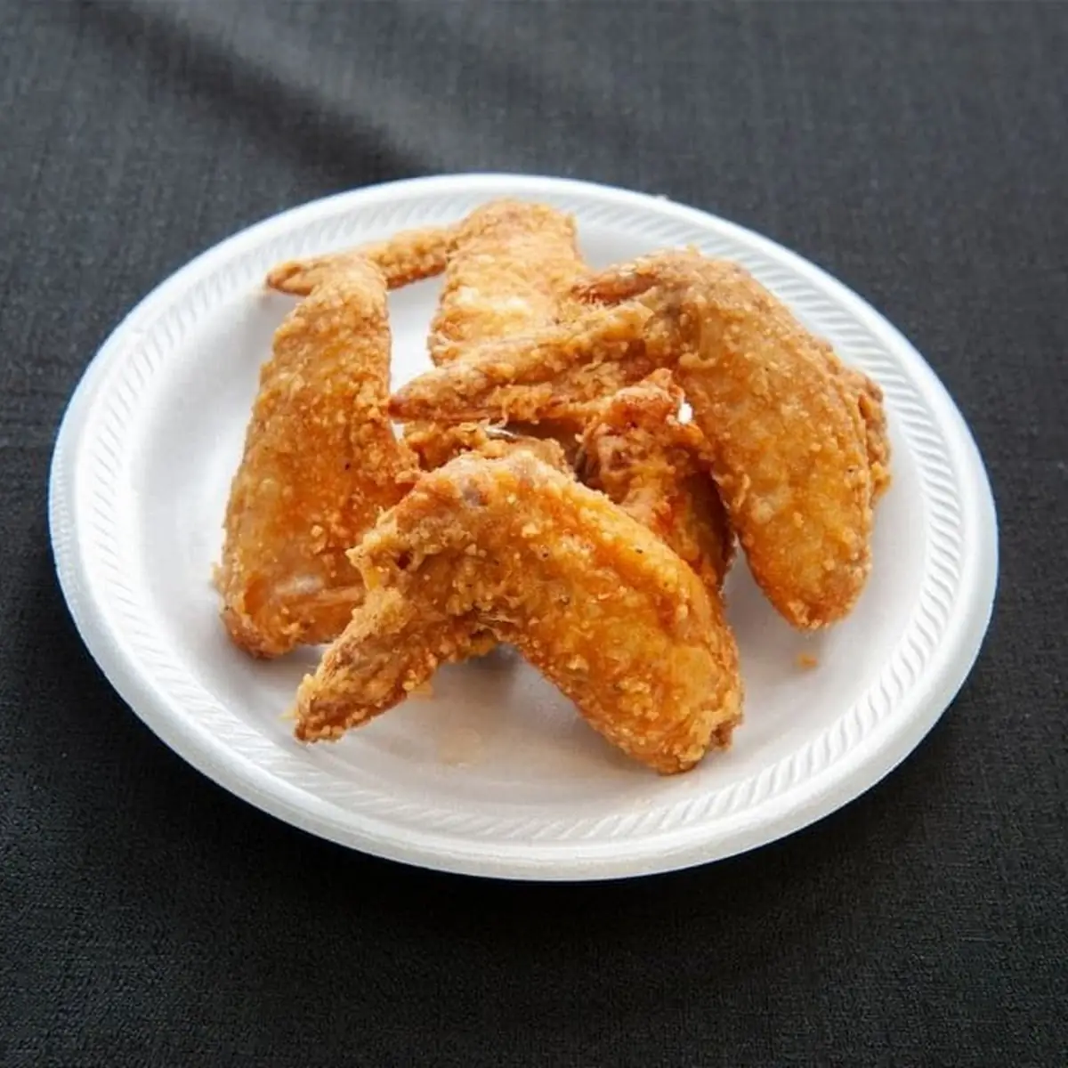 Chicken Wings with Garlic Sauce