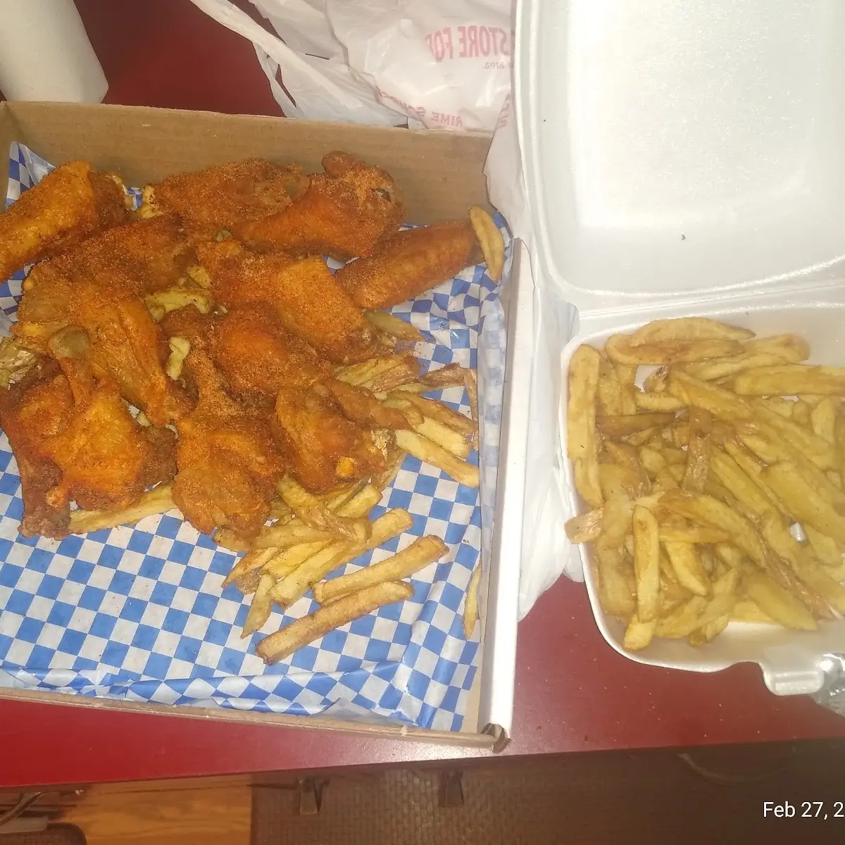 Buffalo Wings & Fries