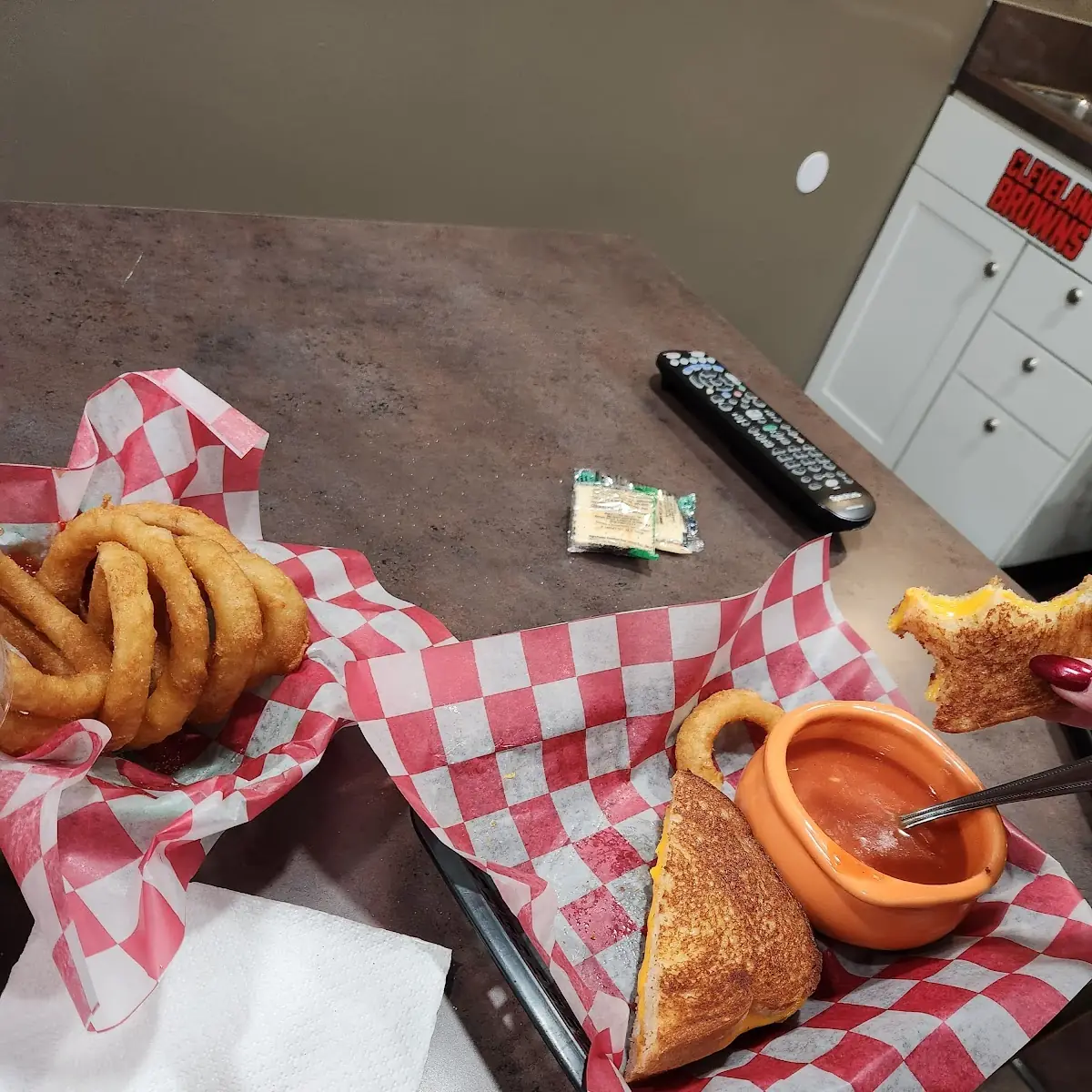 Grilled Cheese & Tomatoe Soup