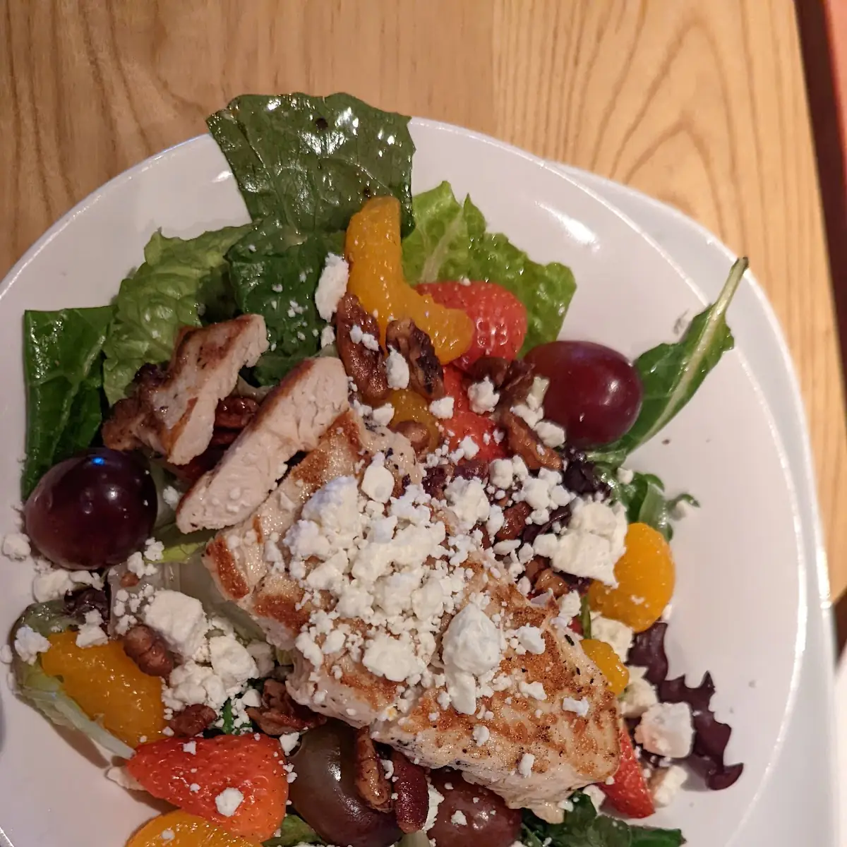 Strawberry Grilled Chicken Salad