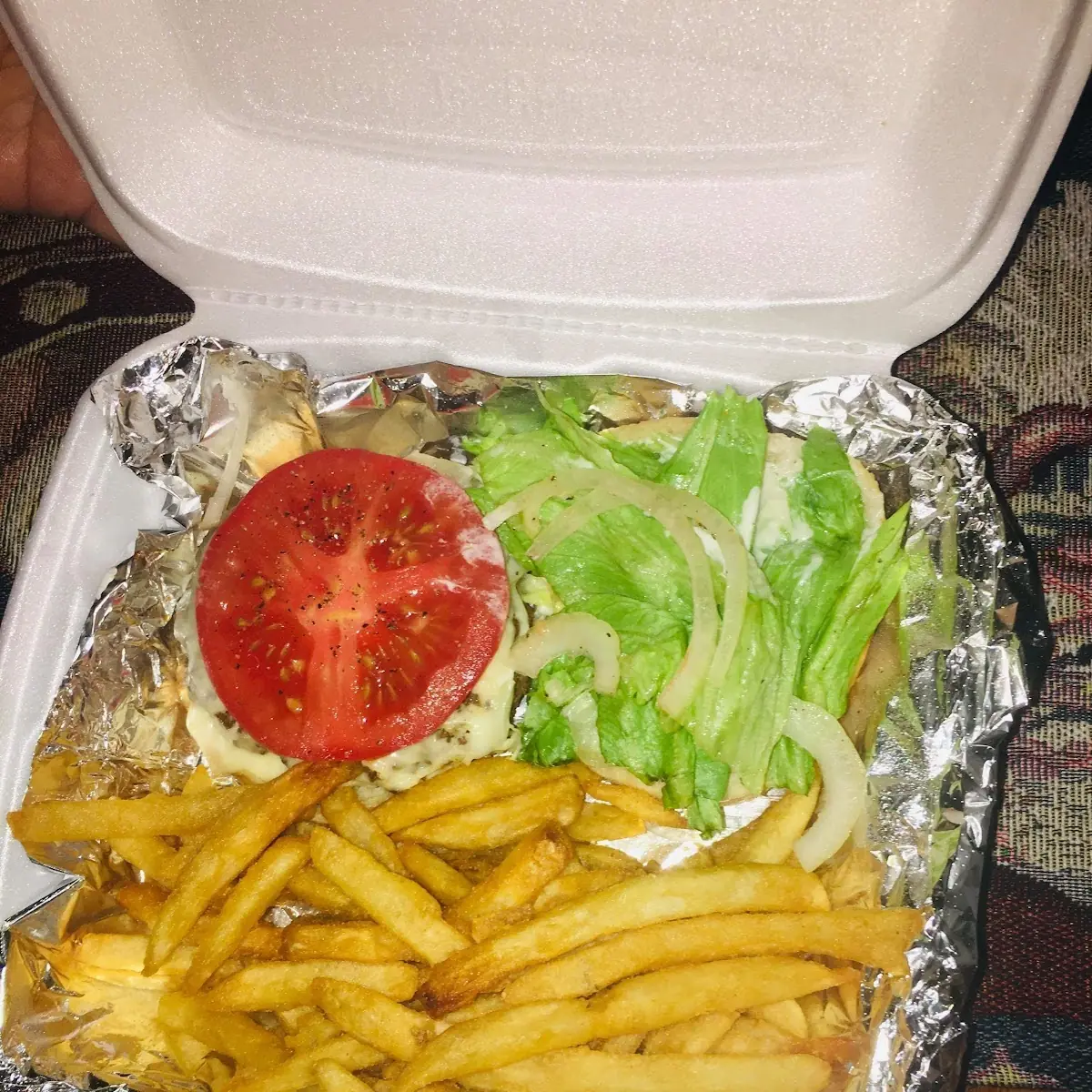 Cheese Burger Lettuce Tomato