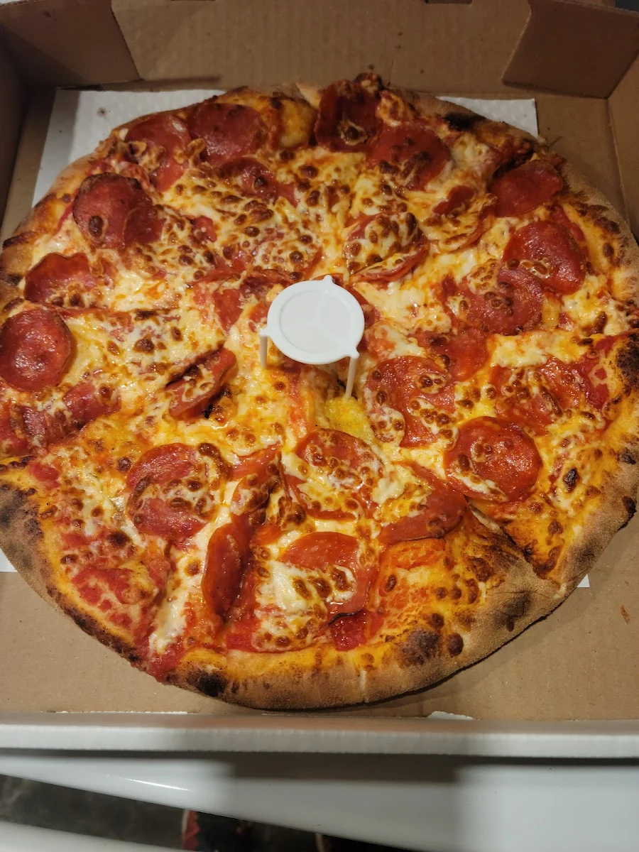 Medium Pepperoni Pizza