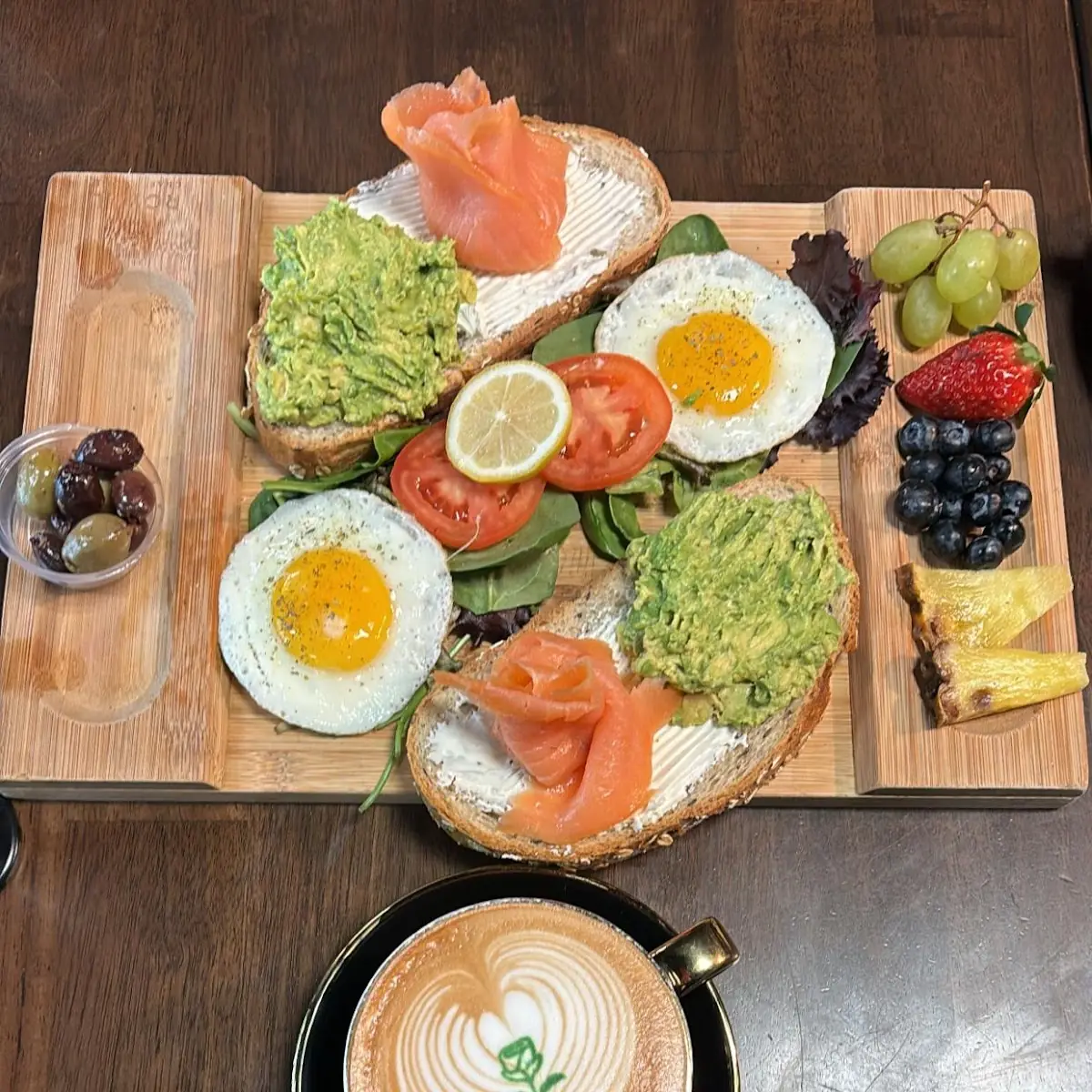 Baldwin Avocado Smoked Salmon Sandwich