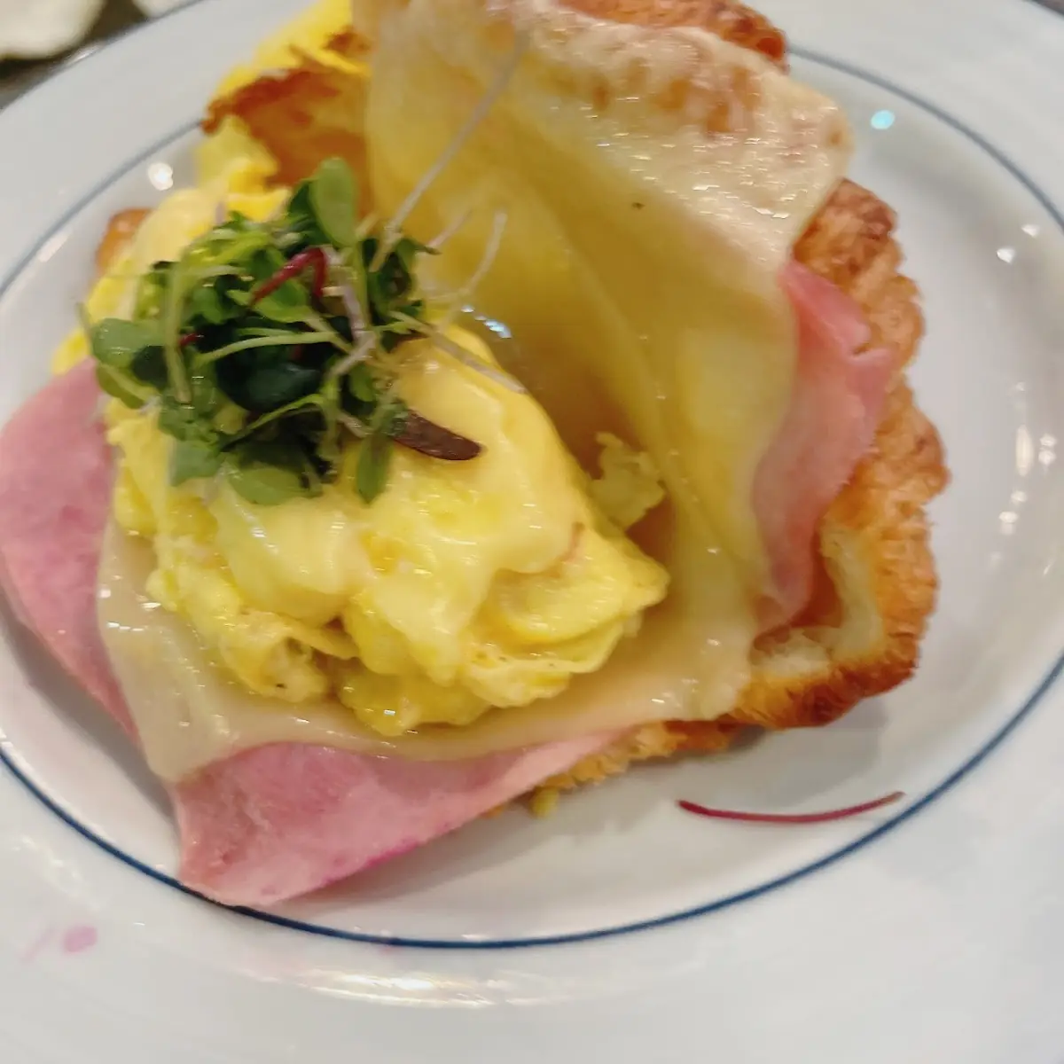 Eggs Benedict
