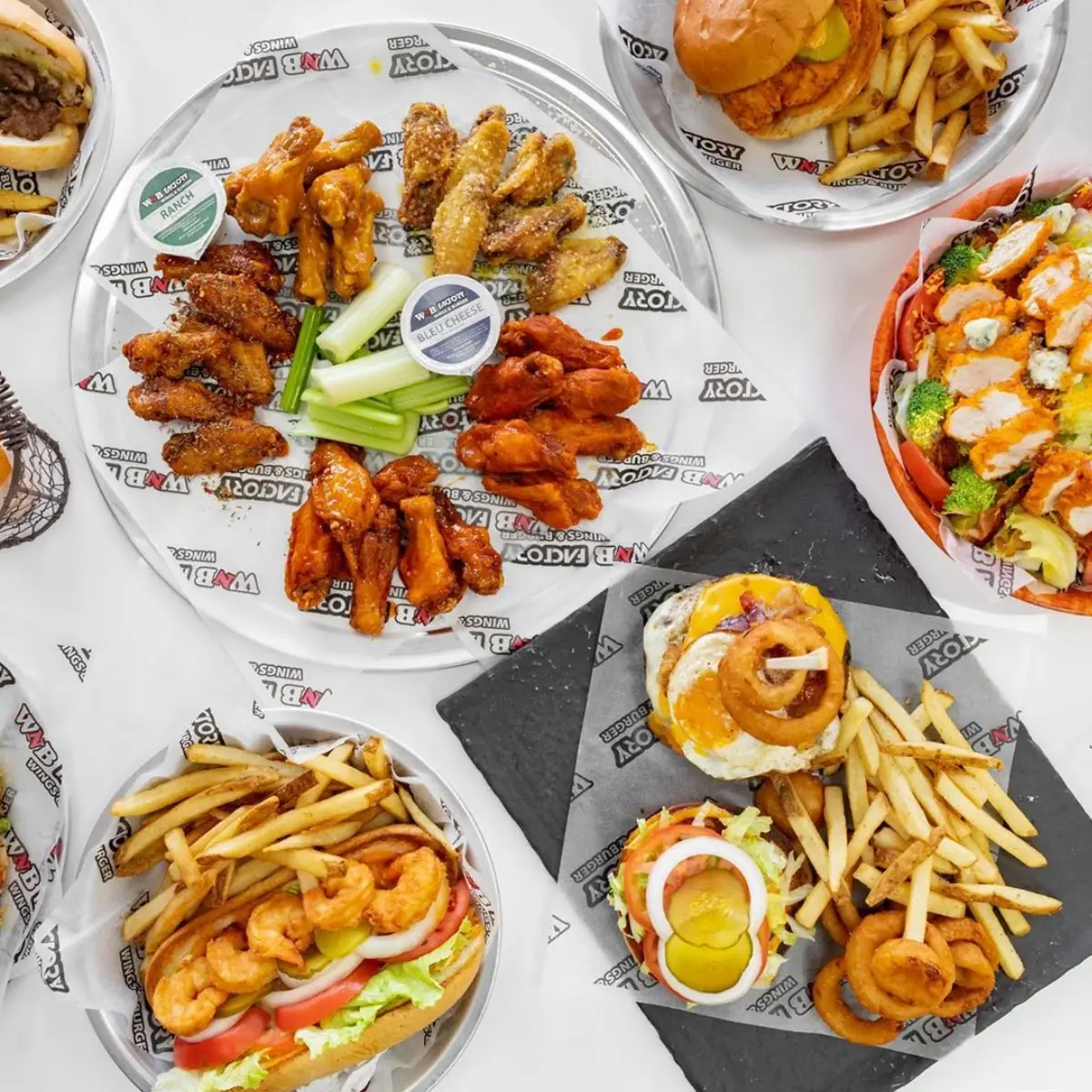 Cheese Burger 5 Wings Combo