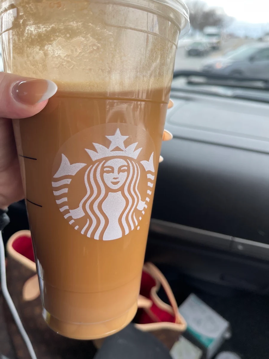 Iced Caramel Macchiato