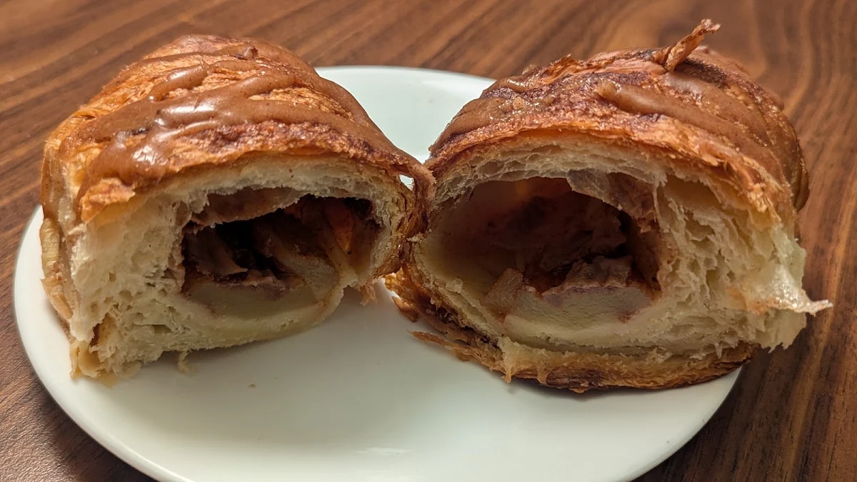 Apple Pie Croissant