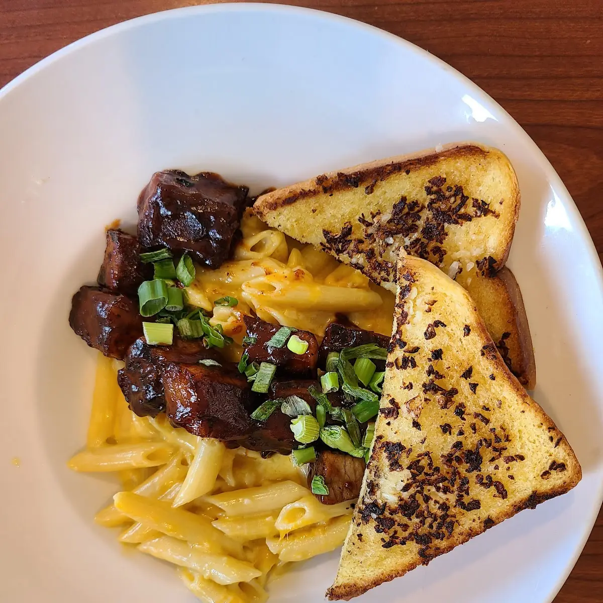 Tri Tip Mac and Cheese