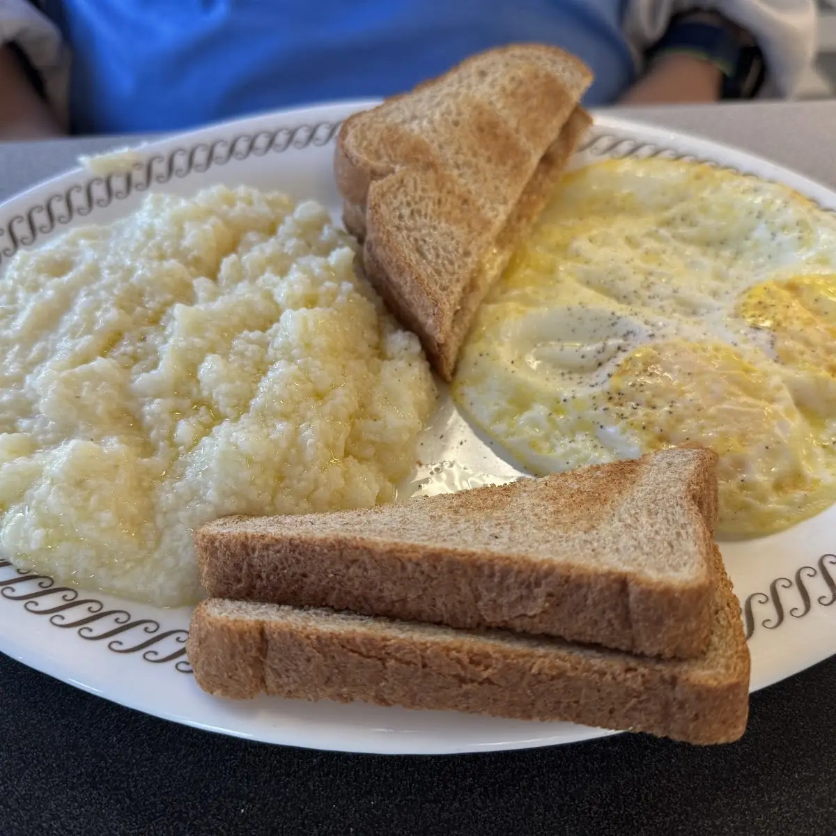 Egg & Cheese Grits