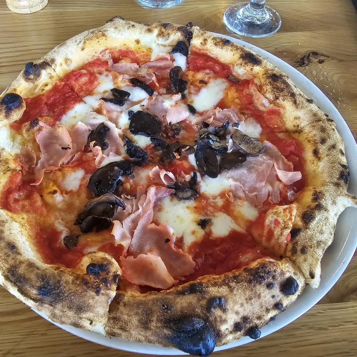 Pizza Capricciosa