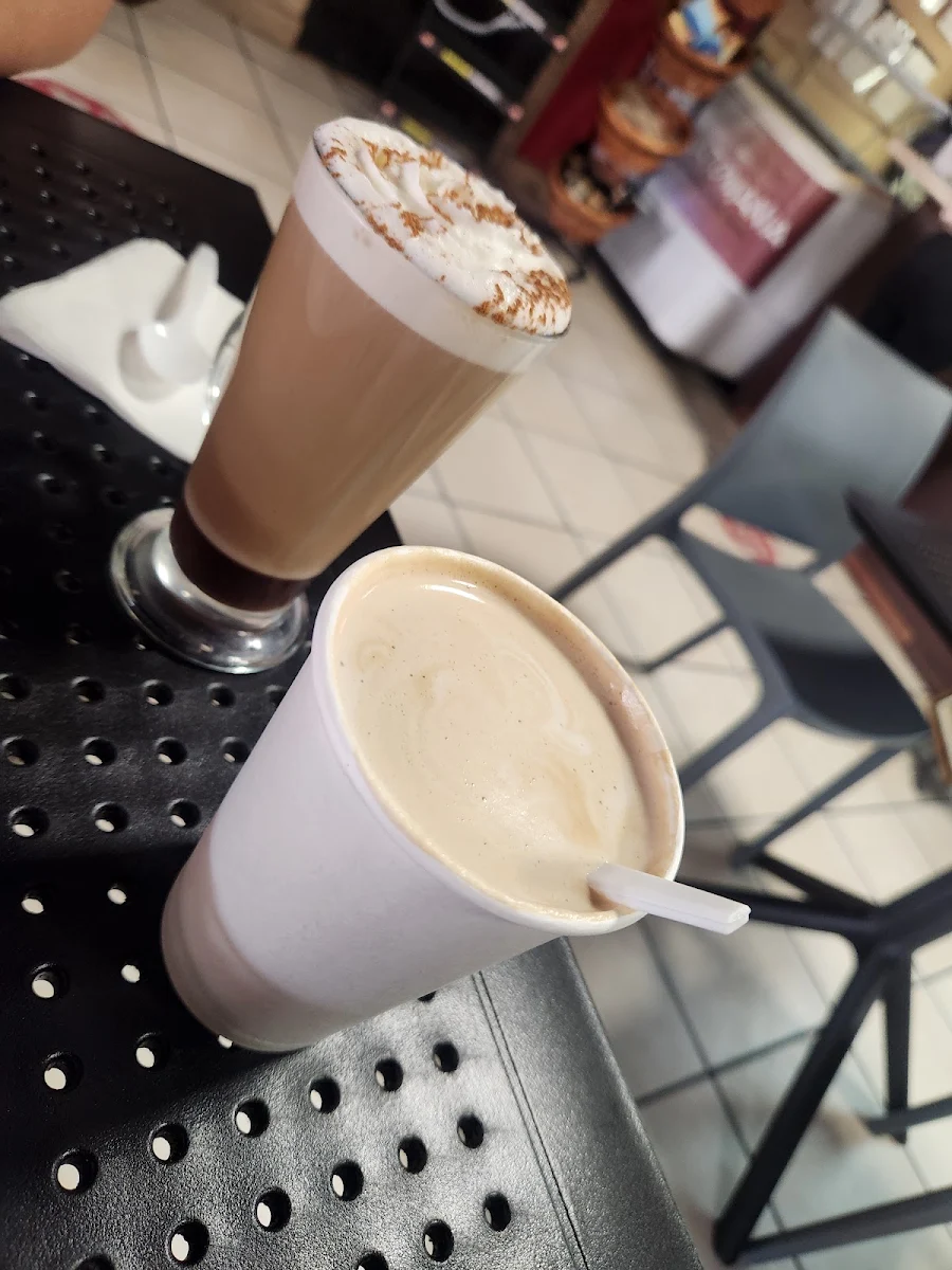 Café Mocha Y Un Café