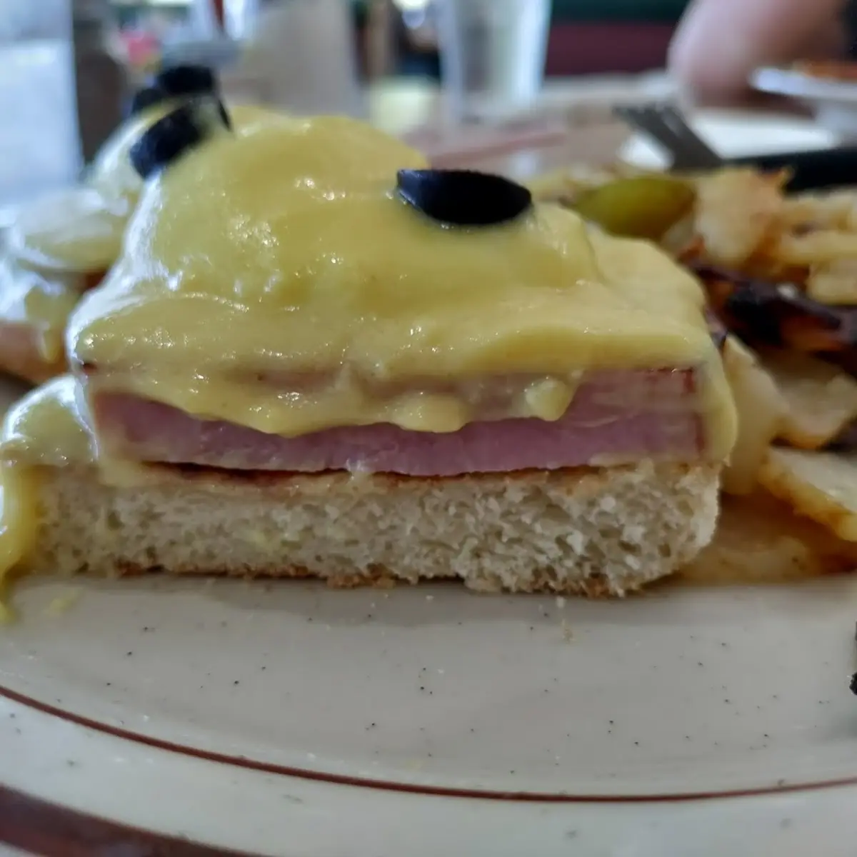 Eggs Benedict