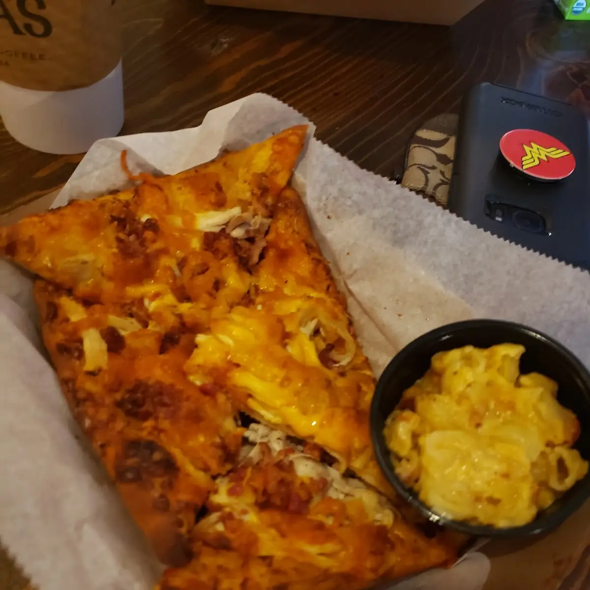 Buffalo Chicken Bacon Ranch Flatbread