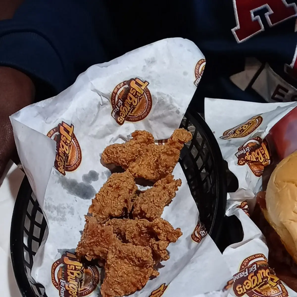 6 Chicken Nuggets