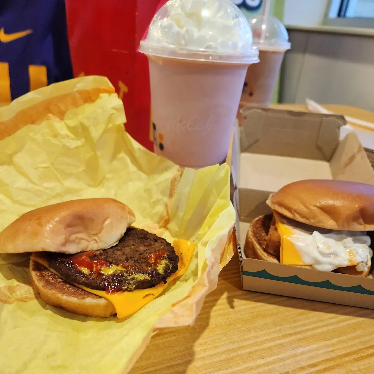 2 Cheeseburger Meal
