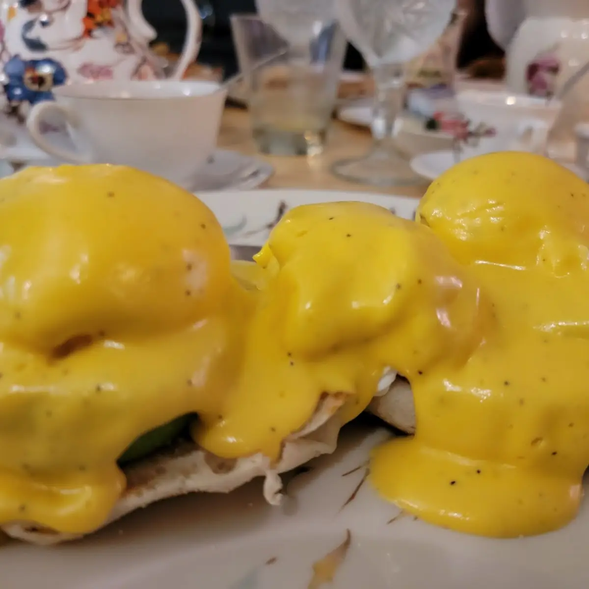 Crab Cake Eggs Benedict