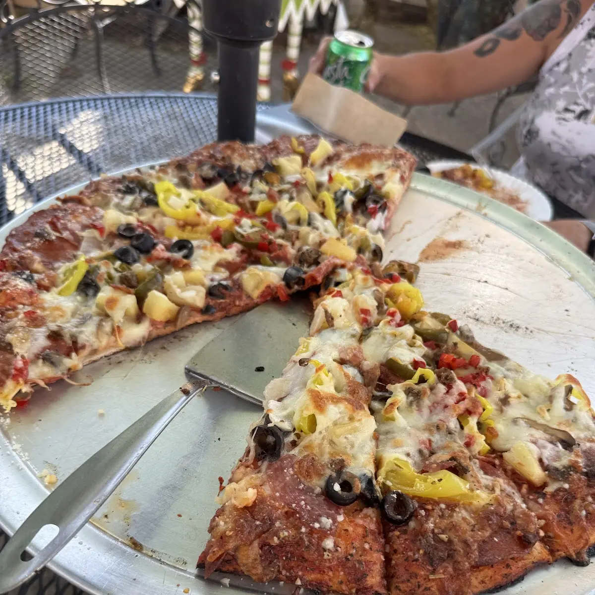 Large Supreme Pizza