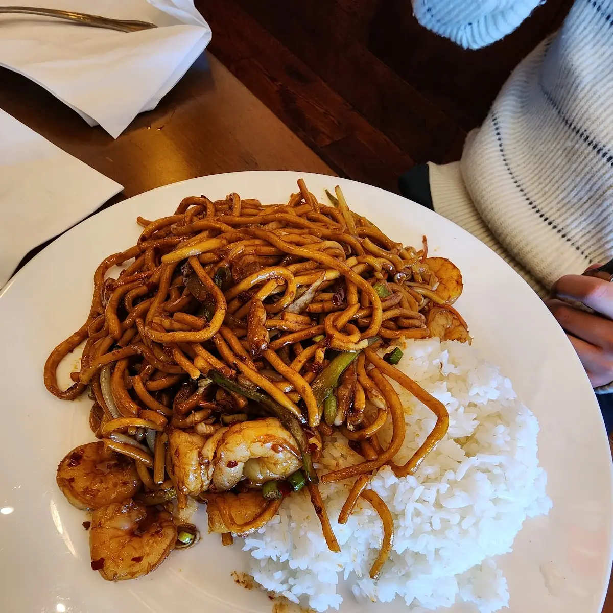 Shrimp Lo Mein Noodles