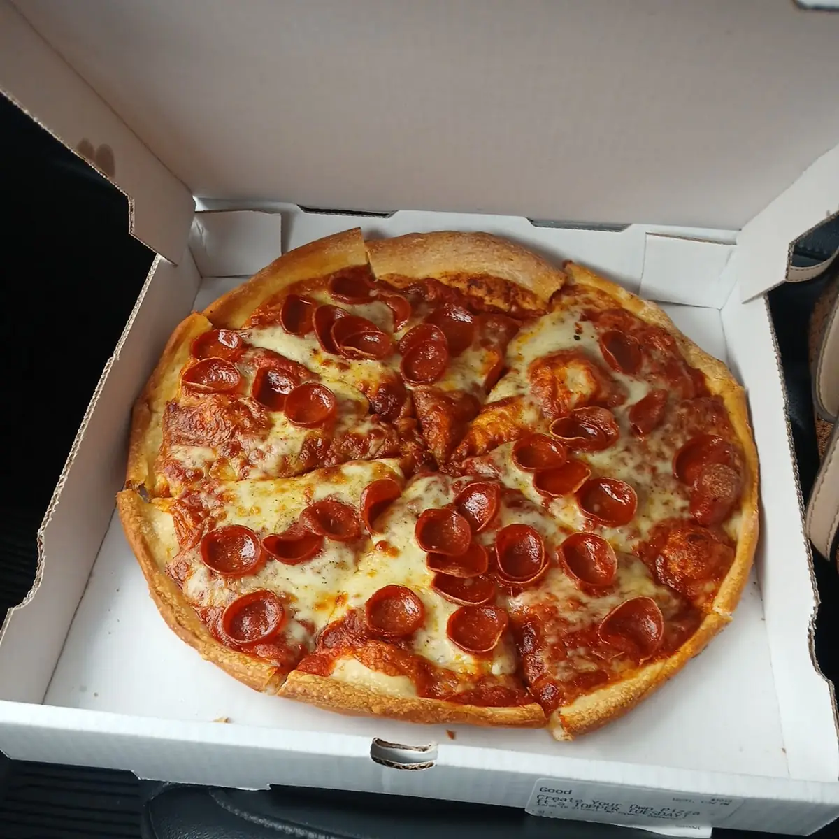 Large Pepperoni Pizza