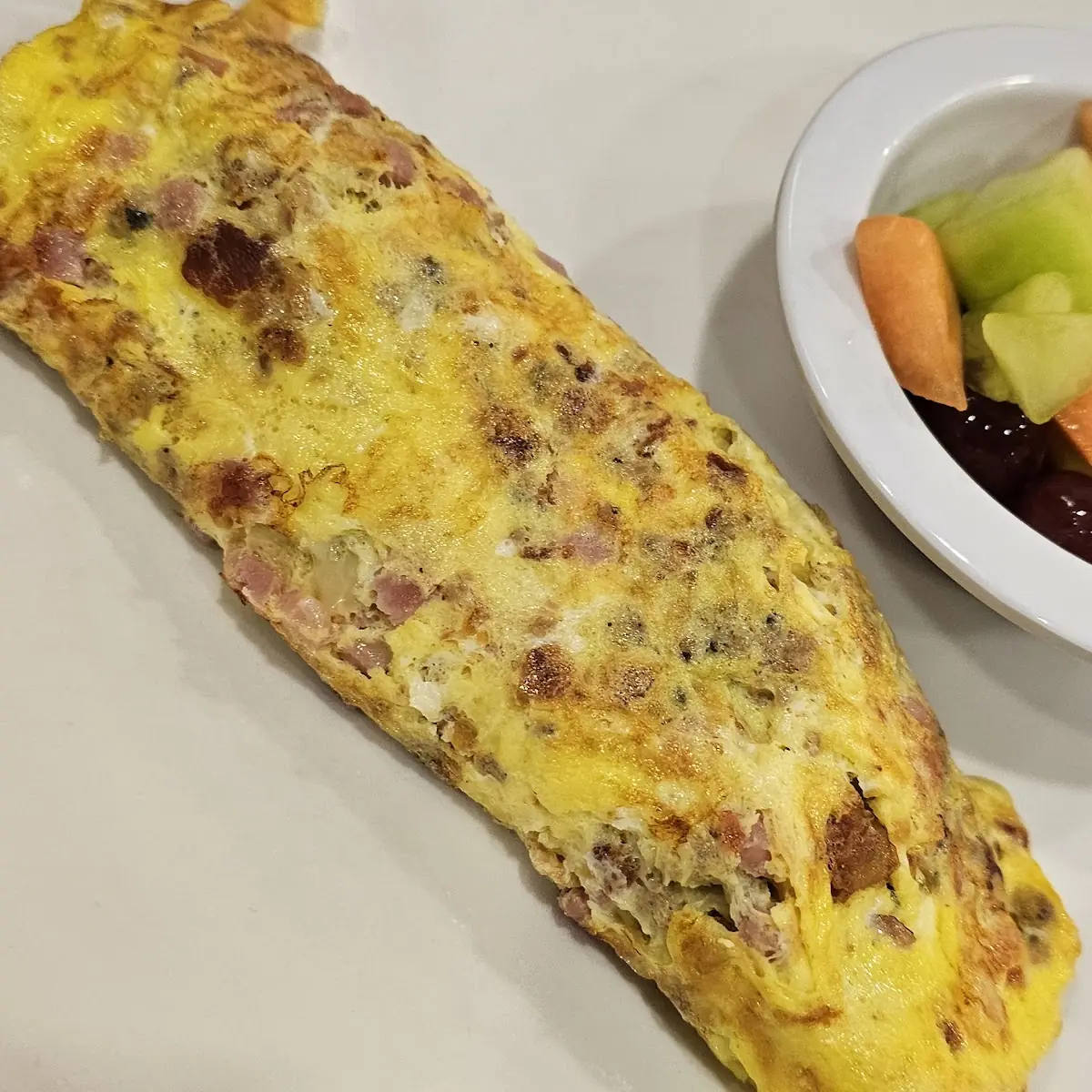 Meat Lover's Omelette 700 Cal
