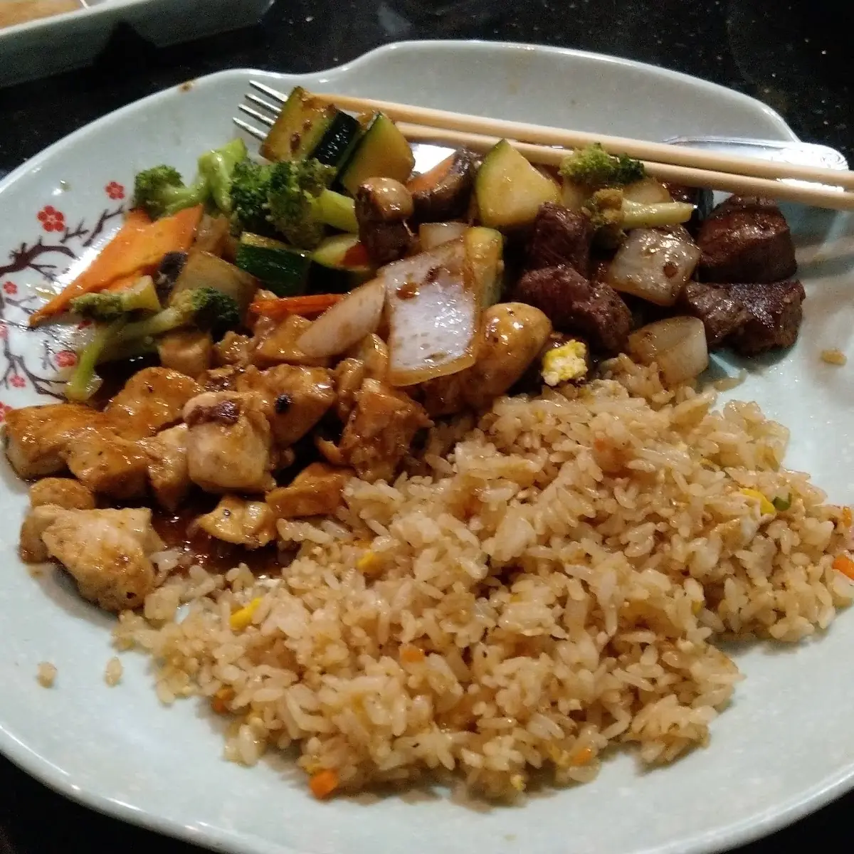 Hibachi Filet Mignon Combo 4oz & Choice 1 Of