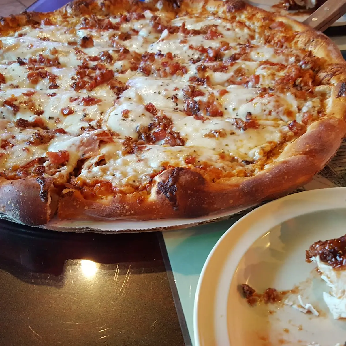 Pizza and Boneless Wings