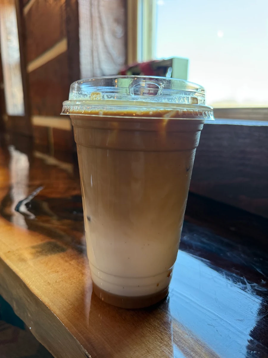 Iced Caramel Macchiato