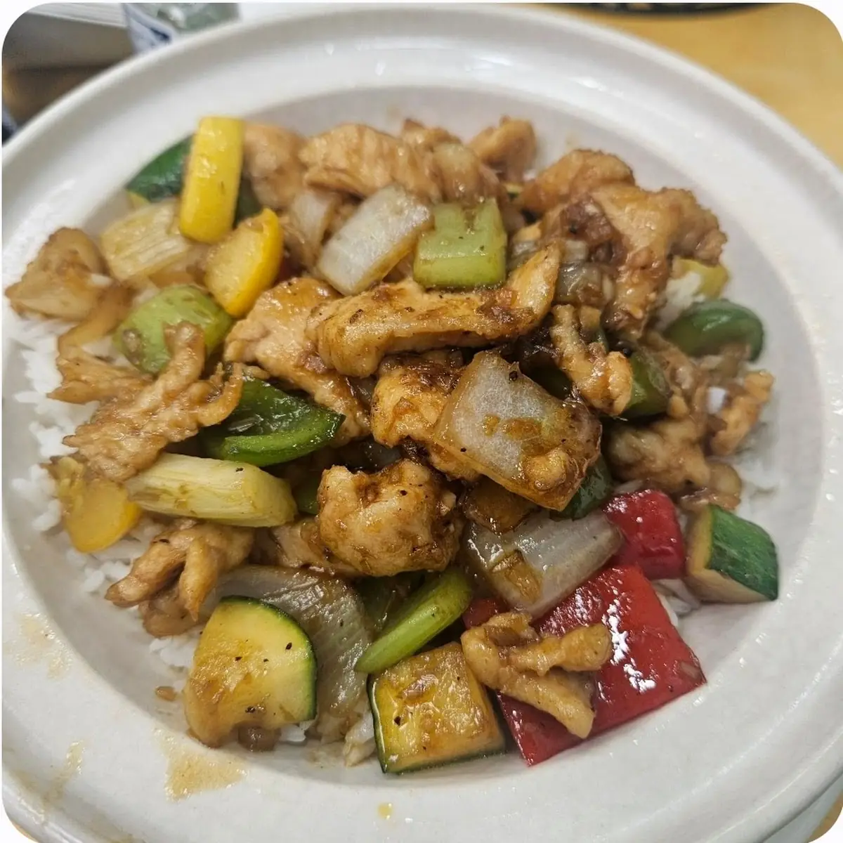 Sautéed Chicken Clay Pot Rice Bowl