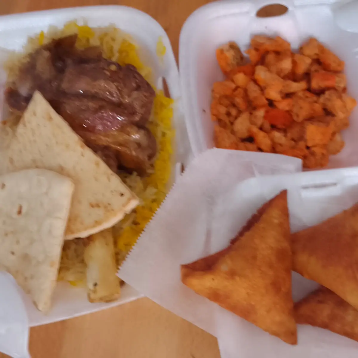 Lamb Shank Samboosa and Chiken