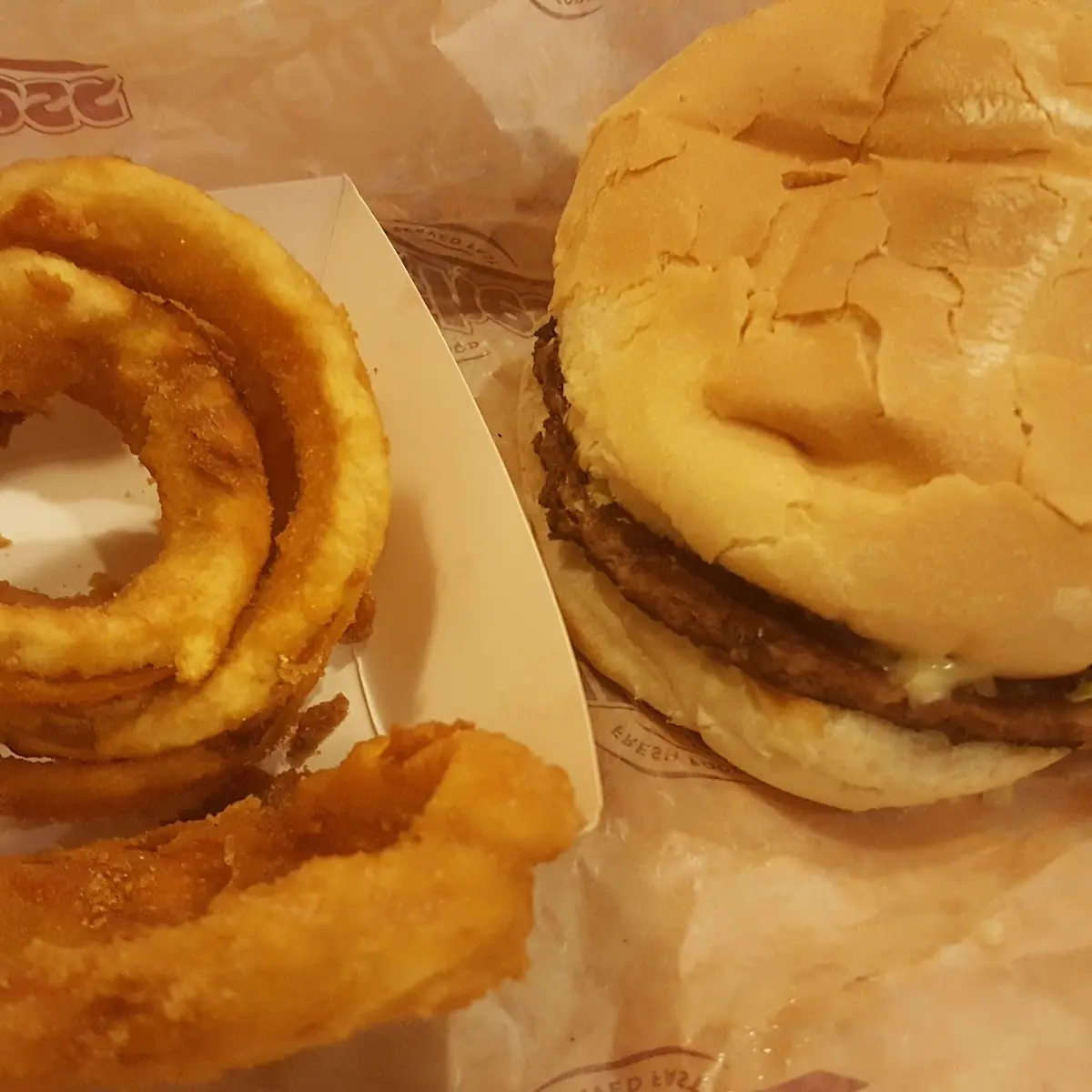 Cheeseburger and Onion Rings