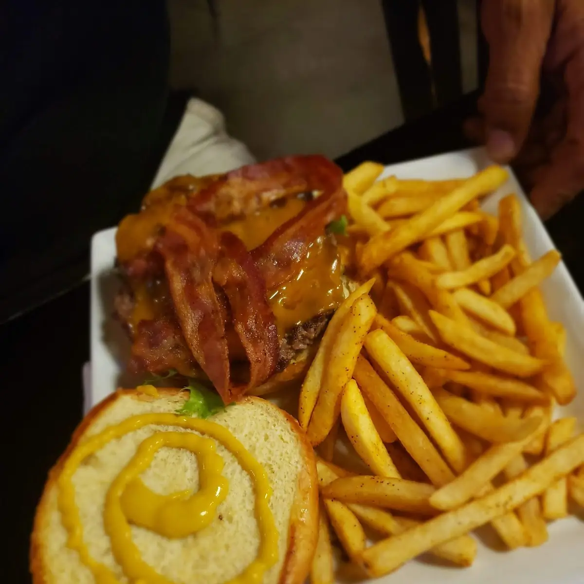 Bacon Cheeseburger
