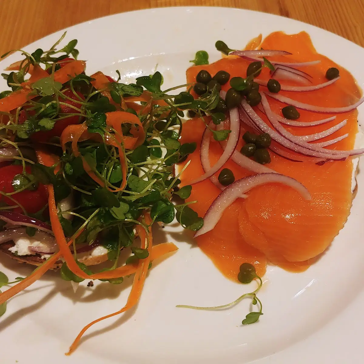 Smoked Salmon Bagel