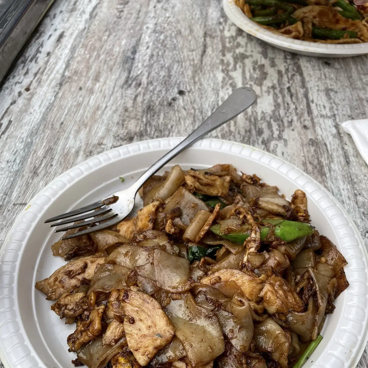 Pad See Eew Lunch Combo