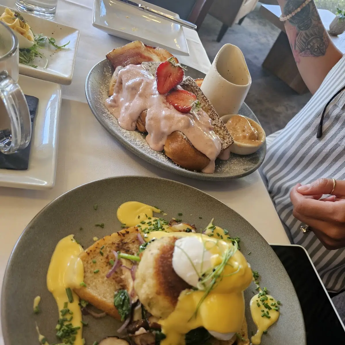 Crab Cake Benedict
