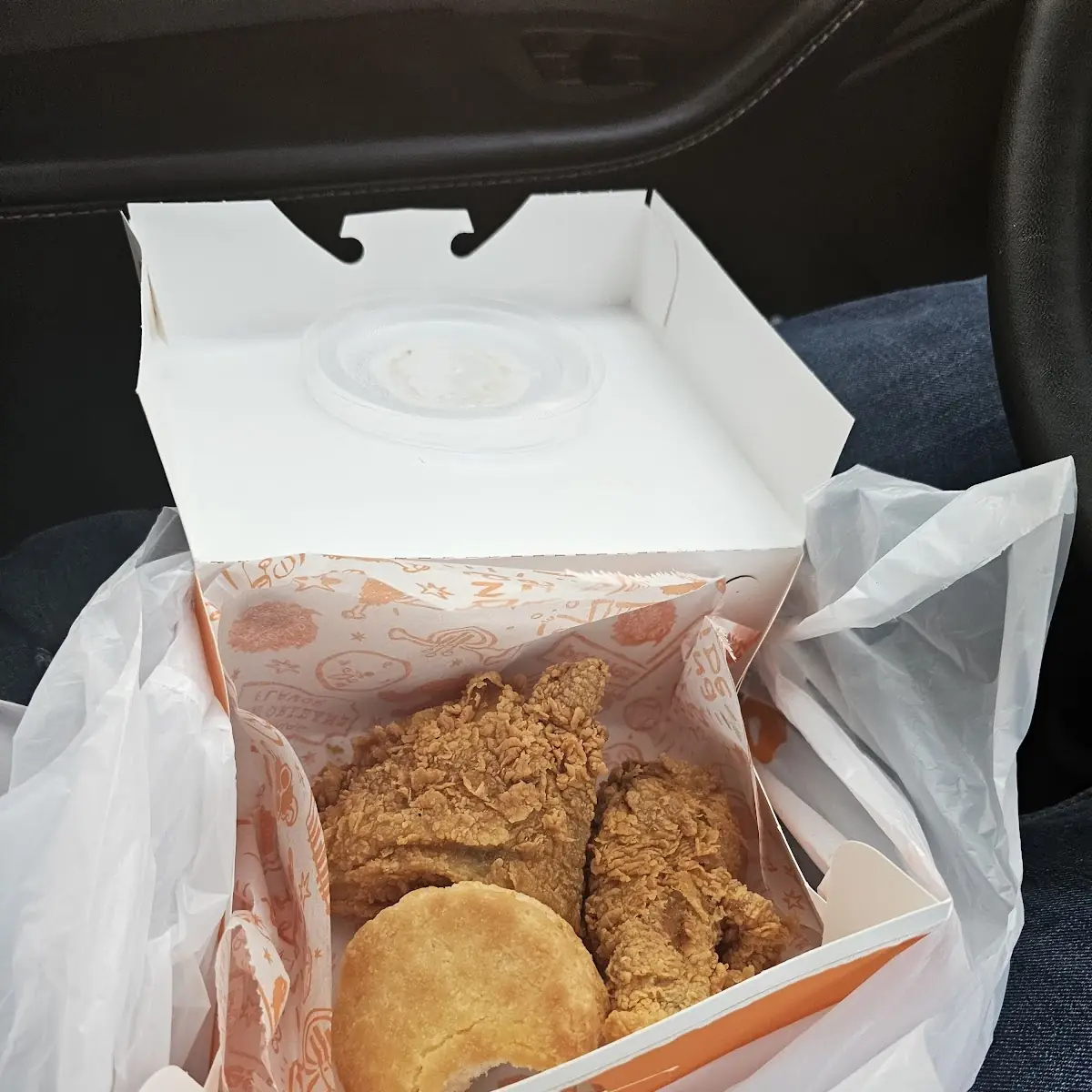 Popeyes Favorite Signature Chicken Box