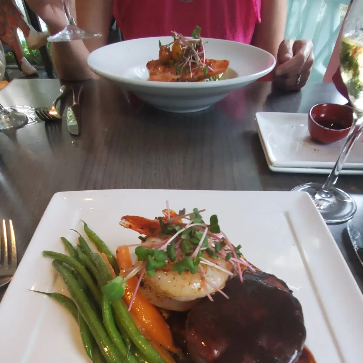 Surf and Turf, Zees Wine Bar & Grill