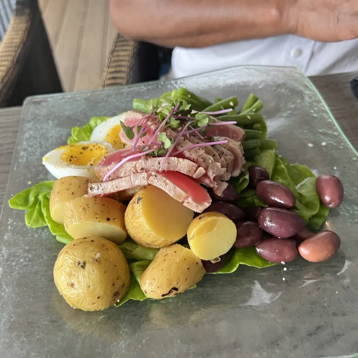 Tuna Nicoise Salad, Zees Wine Bar & Grill