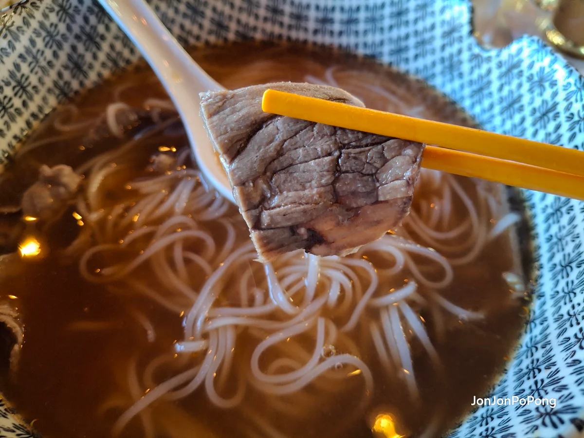 Highlights, Pho Phat