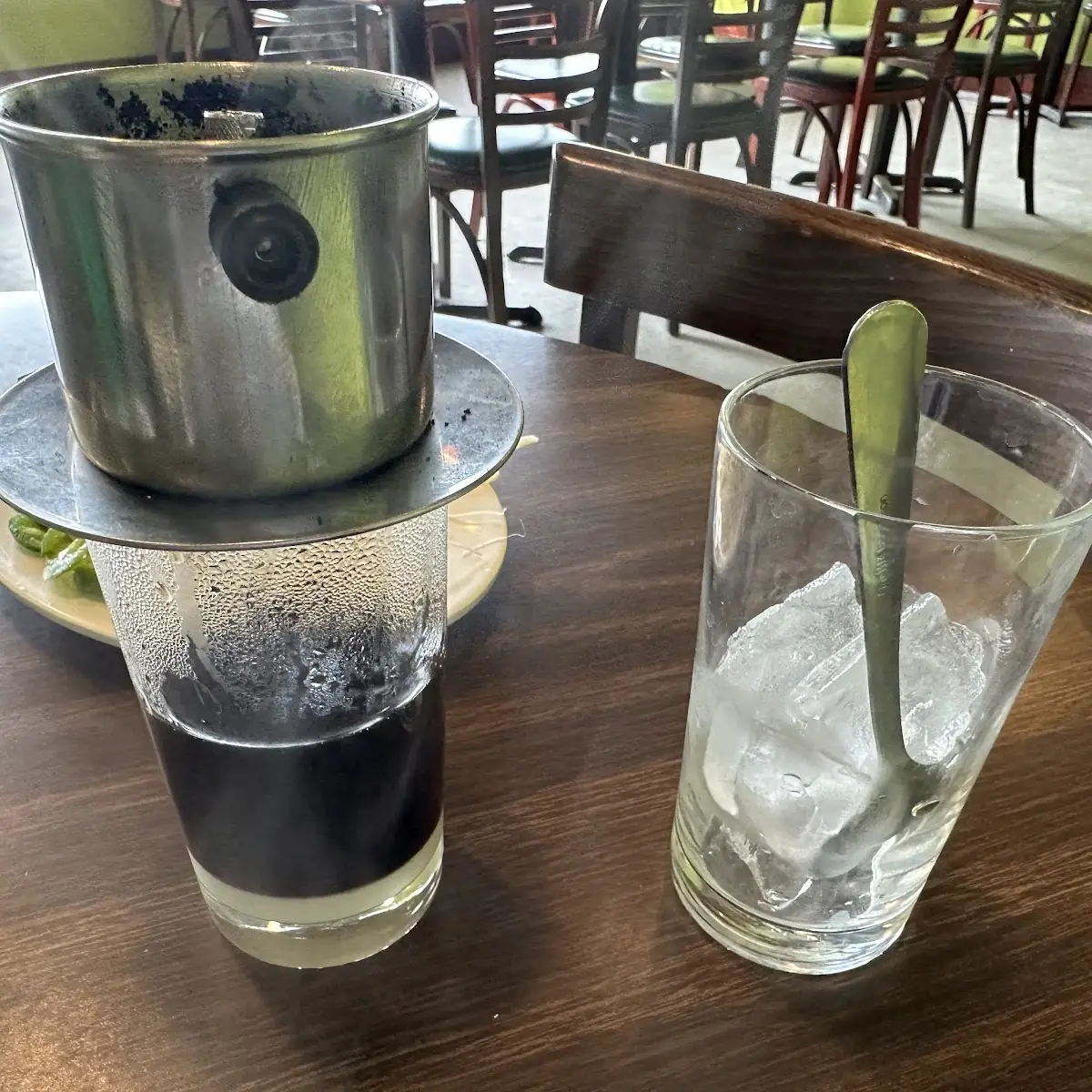 Cafe Sua Da Vietnamese Iced Coffee