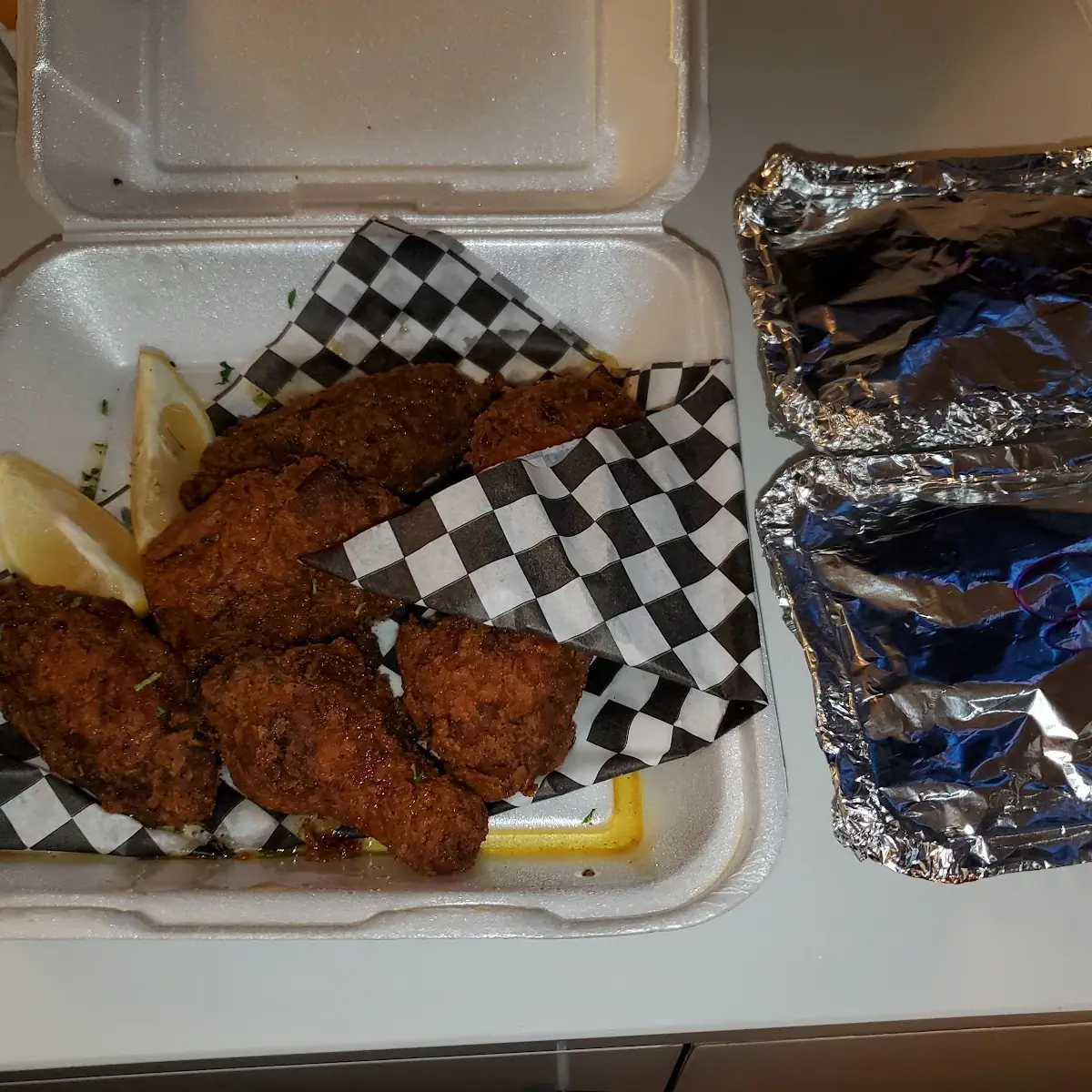 Chicken Wings Honey & Lemon Pepper w 2 Sides