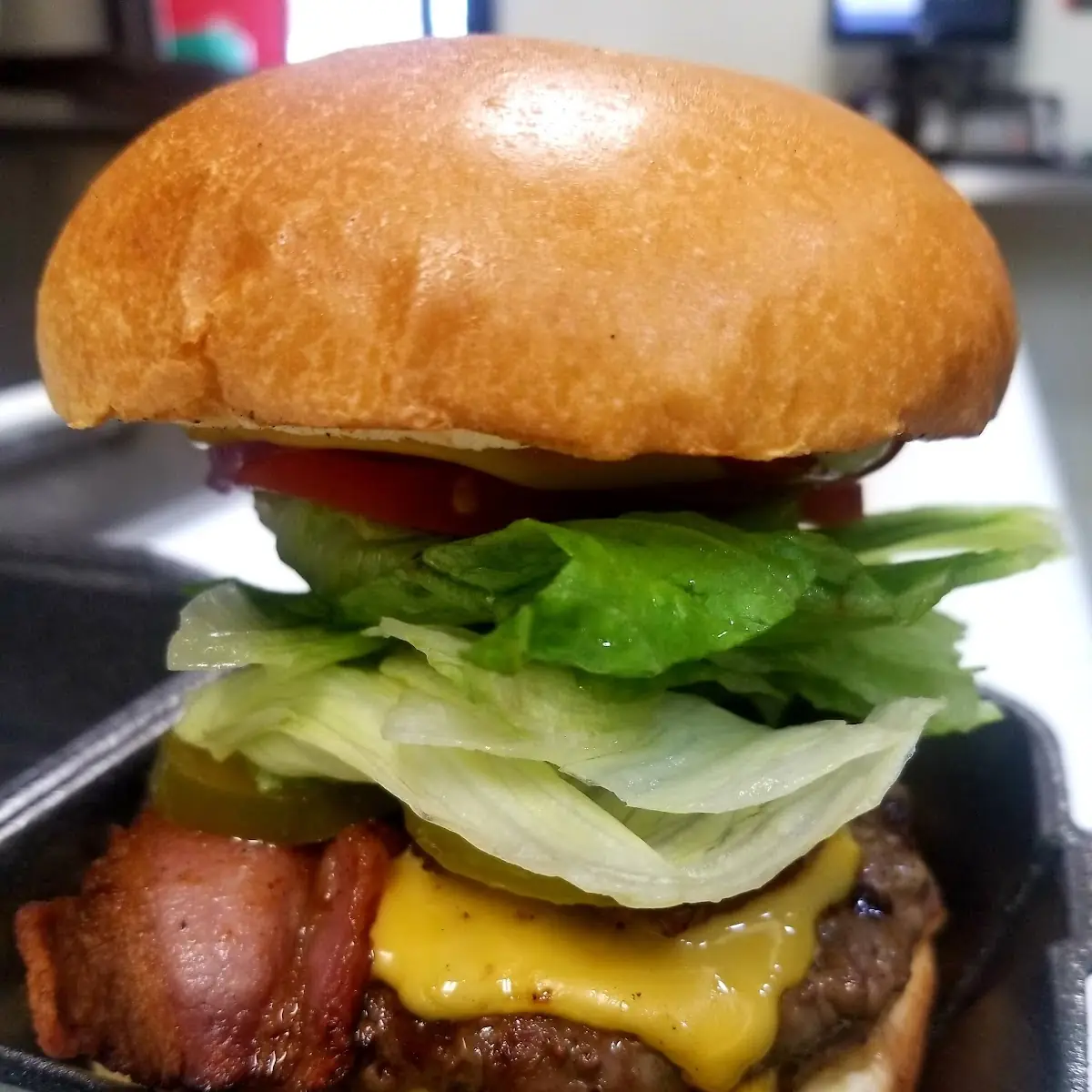 Cheddar Bacon Cheeseburger