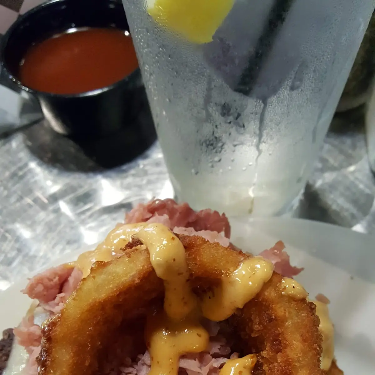 Burger w Corn Beef & Onion Ring