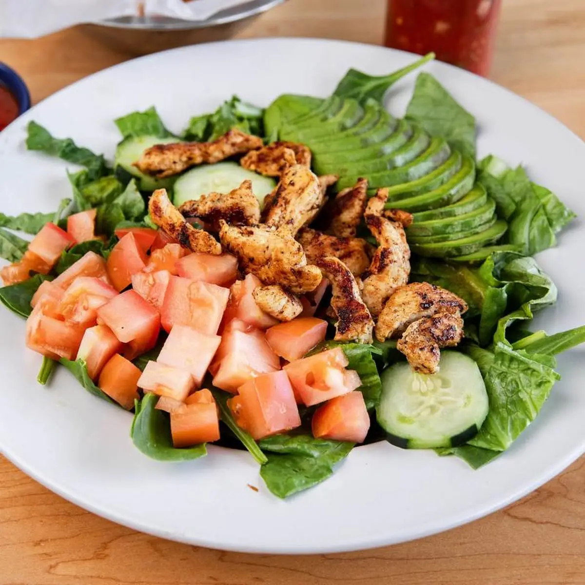 Grilled Chicken Avocado Salad