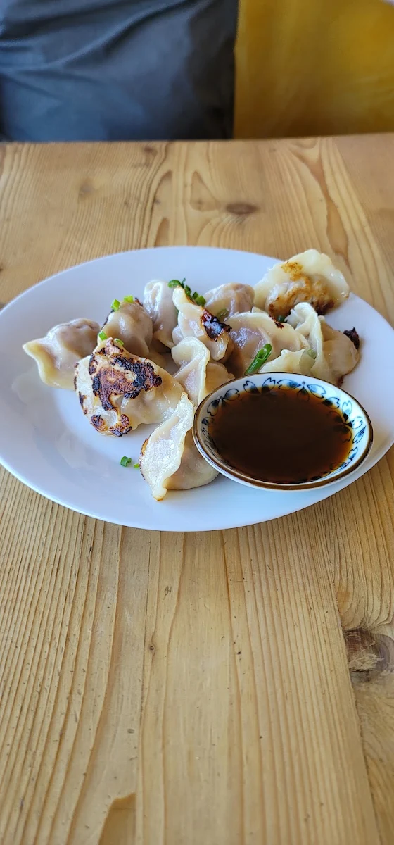 Pork and Cabbage (18 Pieces)