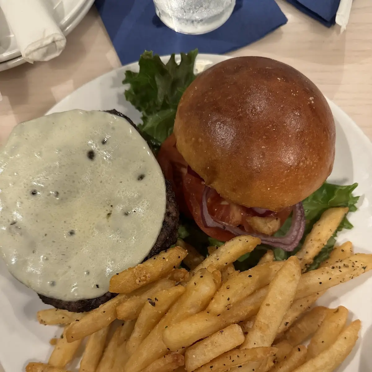 Classic 8oz Burger