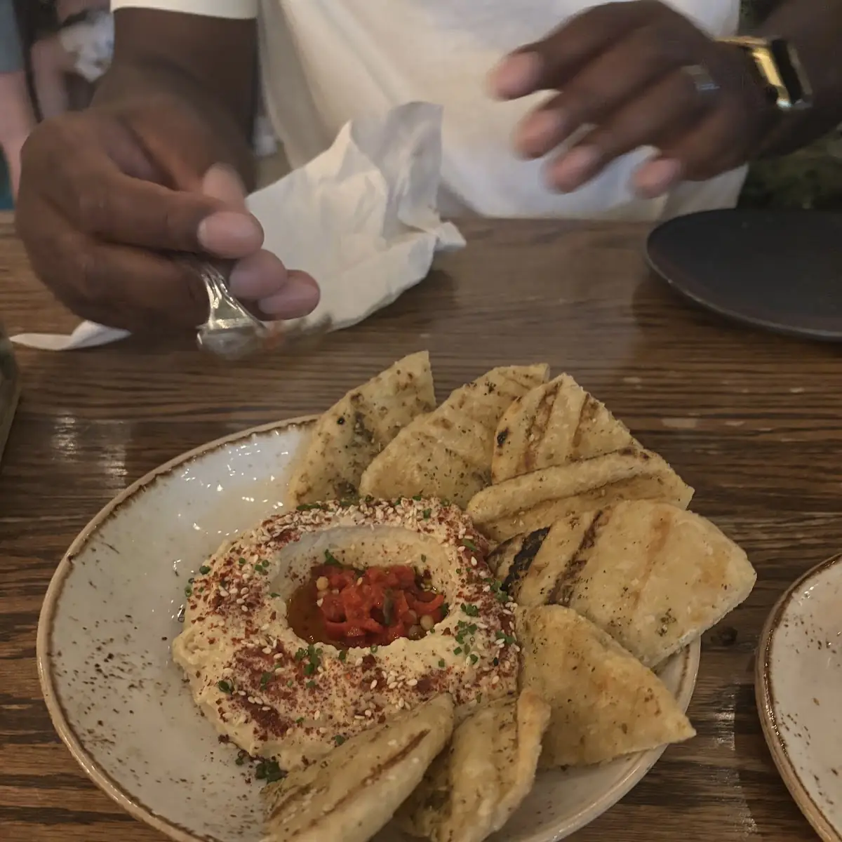 Hummus with Pita Bread Wedges