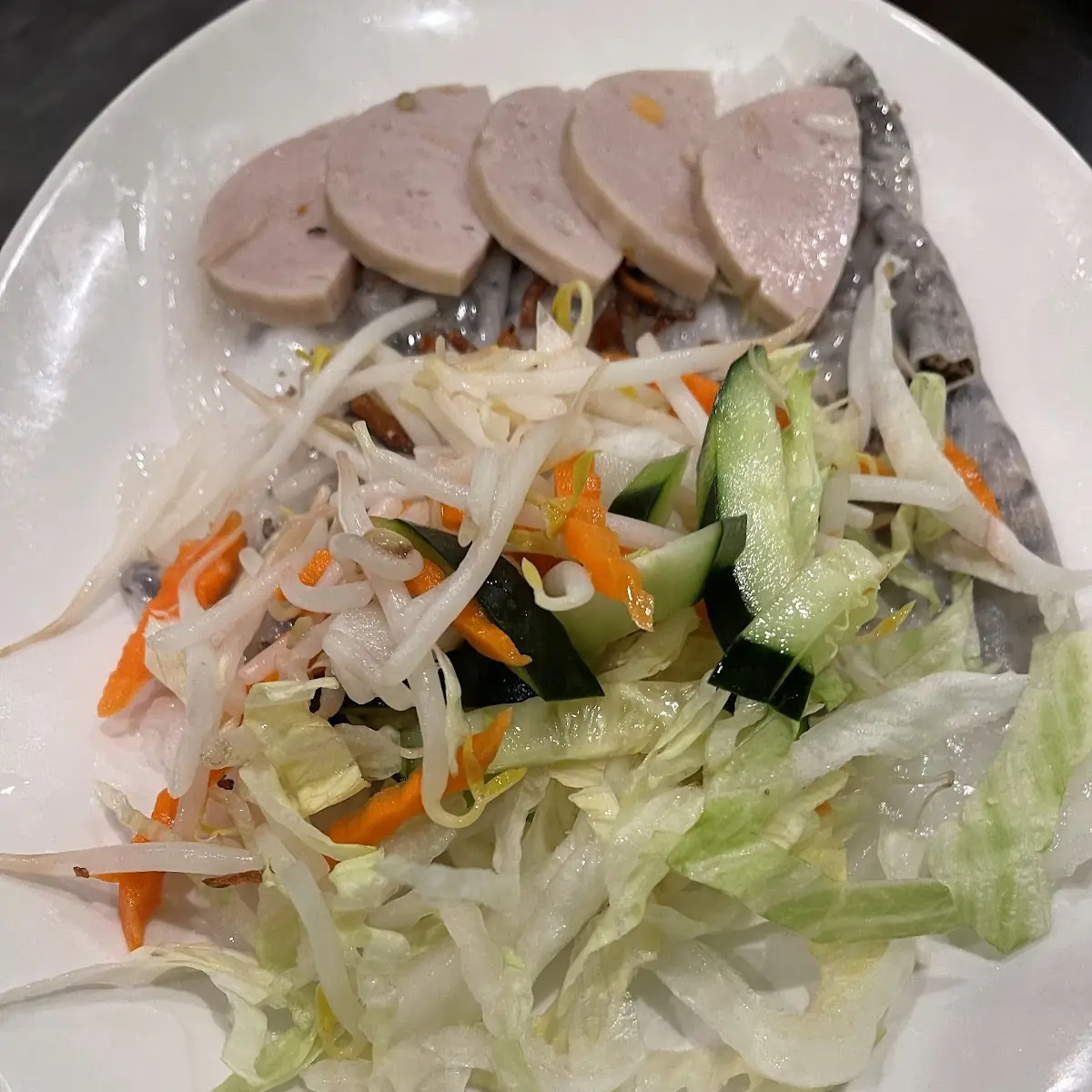 Bánh Cuốn Chả Lụa