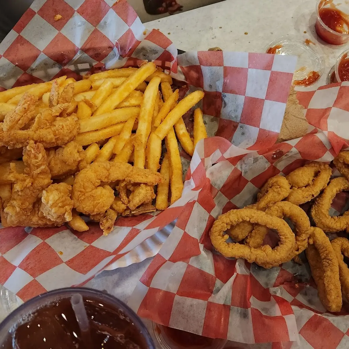 Fried Shrimp Basket with Fries